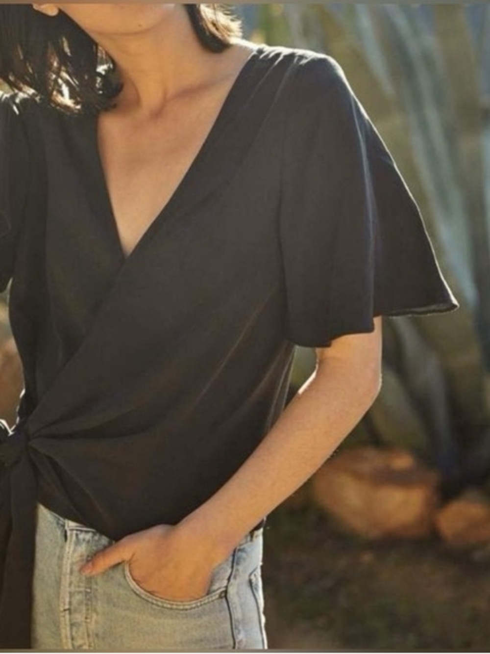 VETTA Black Wrap Top / Size M